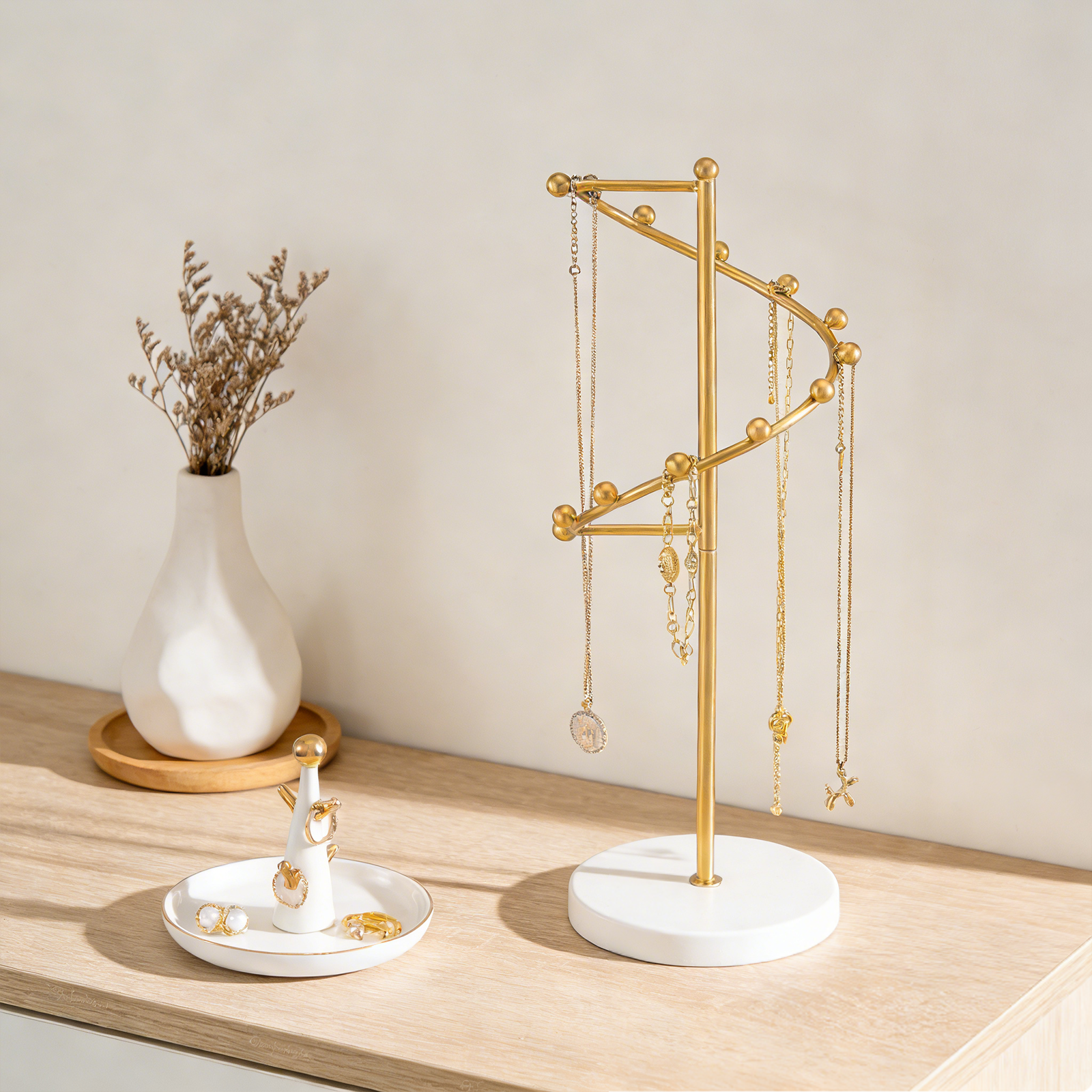 How Jewelry Storage Transforms Your Entryway and Daily Routine