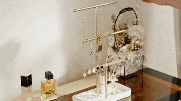 How to Organize Earrings Neatly: Must-Know Tips for Earring Storage