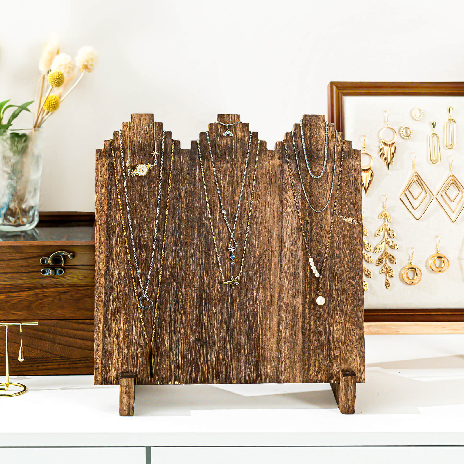 Wooden Necklace Display Stand for Retail
