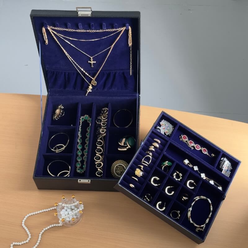 Large Leather Jewelry Box