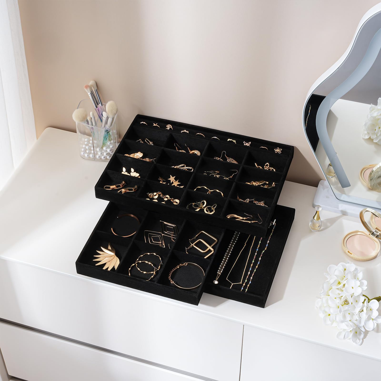 Jewelry trays stackable