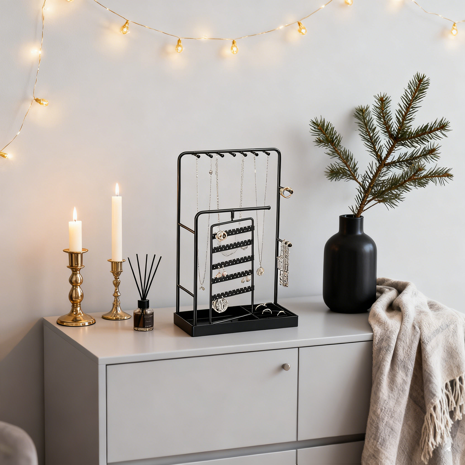 Jewelry Organization Tips to Declutter Before the New Year