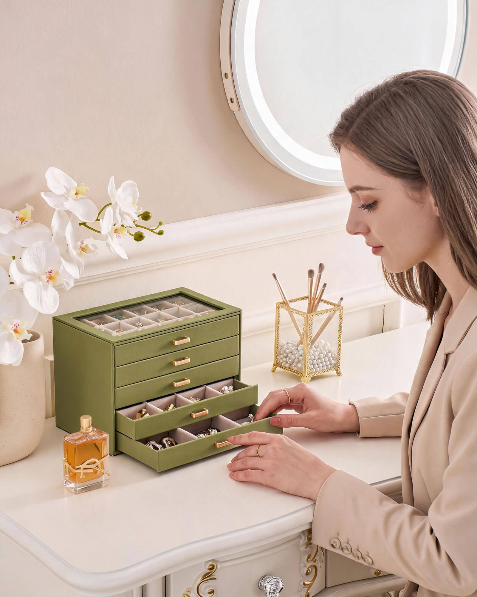 Aesthetic Jewelry Box Organizers and Storage for Rings & Earrings with Clear Lid