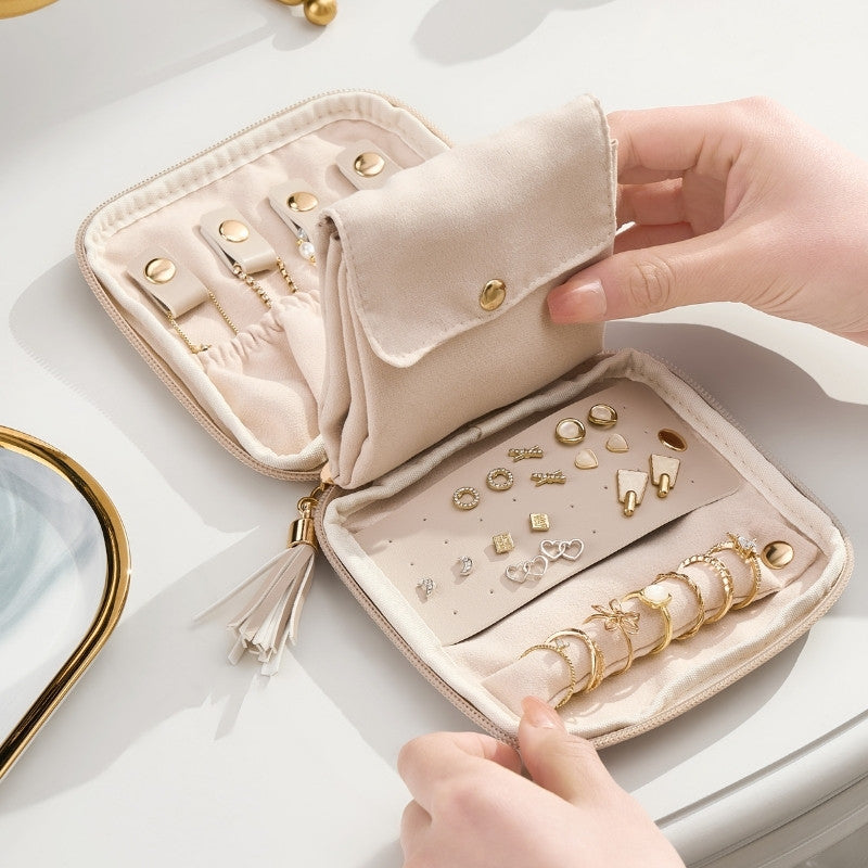 Elegant Travel Jewelry Organizer Pouch with Detachable Compartments