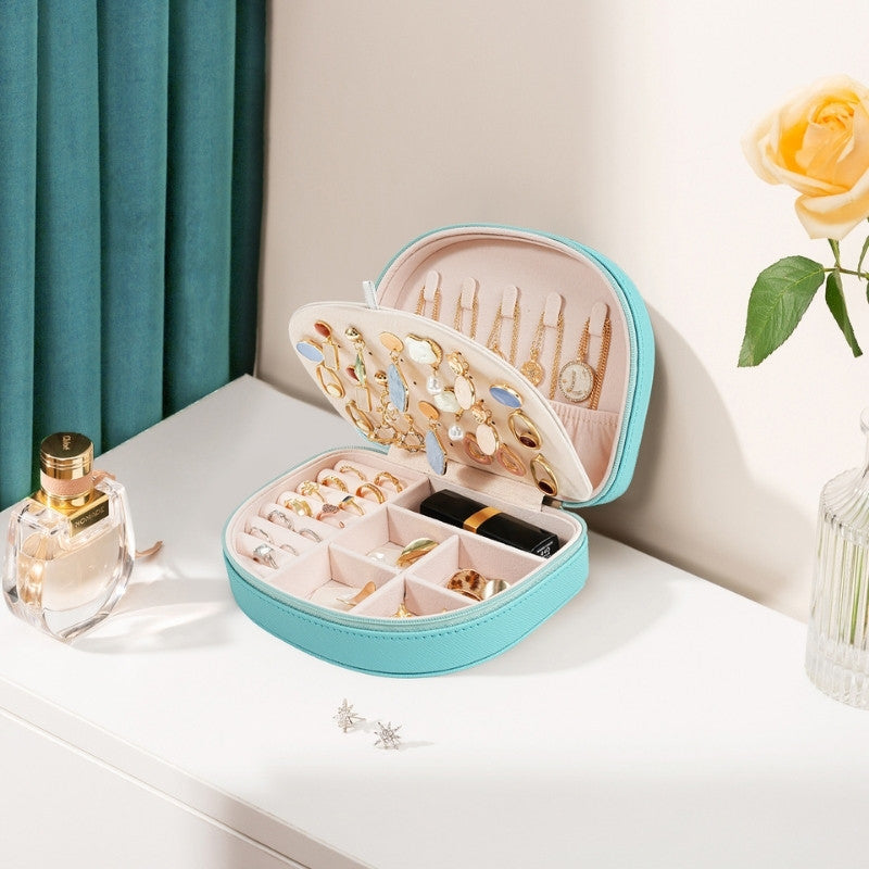 Small Seashell-shaped Travel Jewelry Box