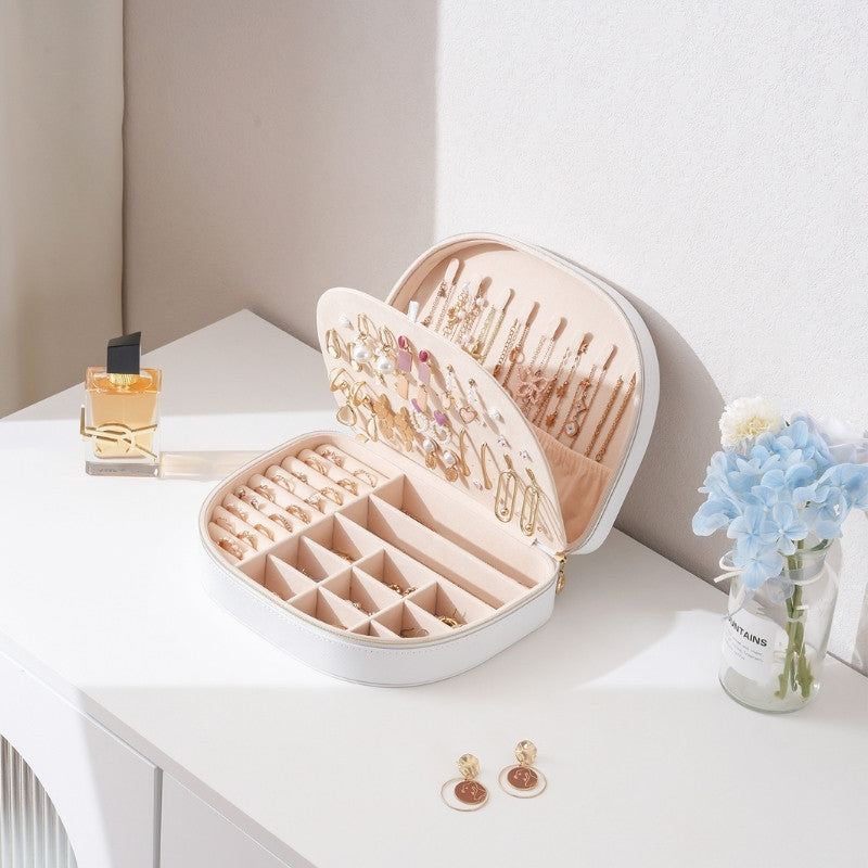 Small Seashell-shaped Travel Jewelry Box