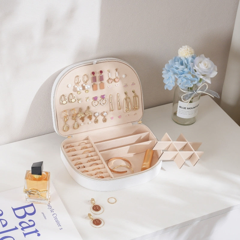 Small Seashell-shaped Travel Jewelry Box