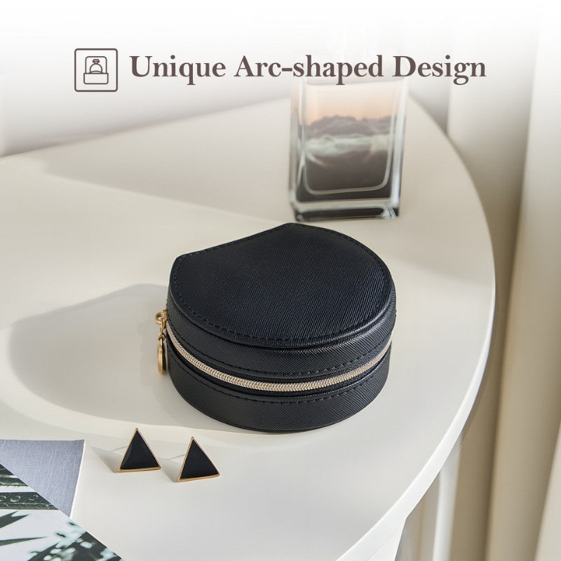 Small Seashell-shaped Travel Jewelry Box