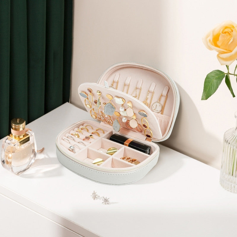 Small Seashell-shaped Travel Jewelry Box
