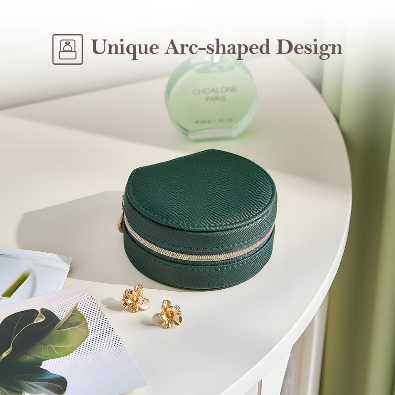 Small Seashell-shaped Travel Jewelry Box