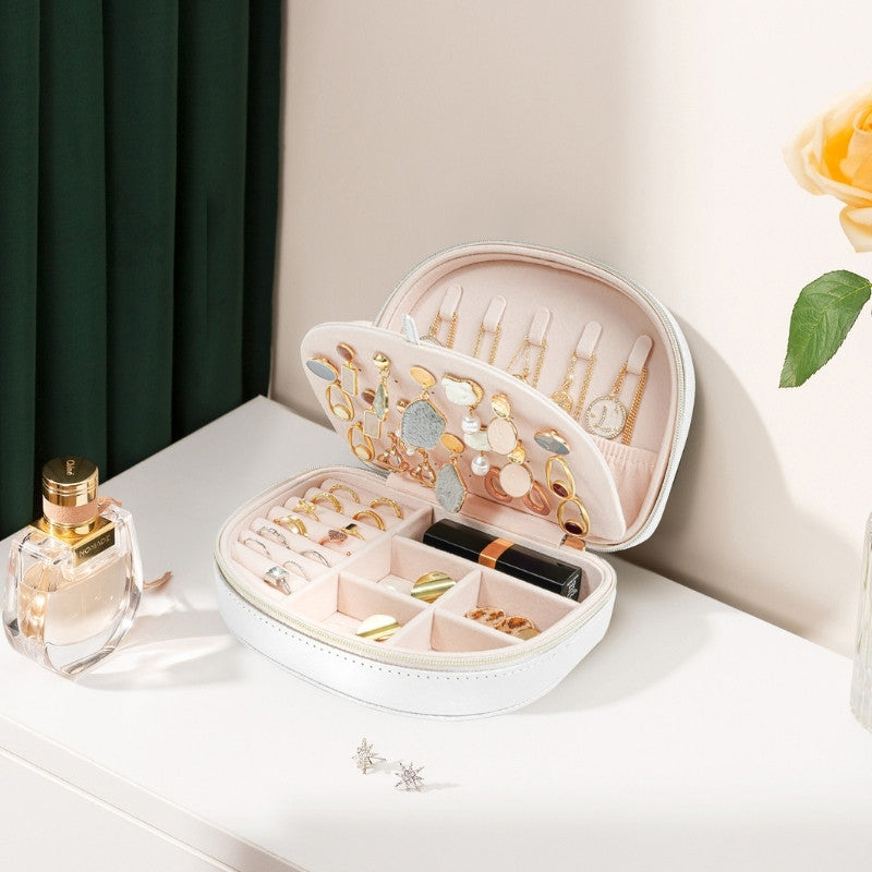 Small Seashell-shaped Travel Jewelry Box